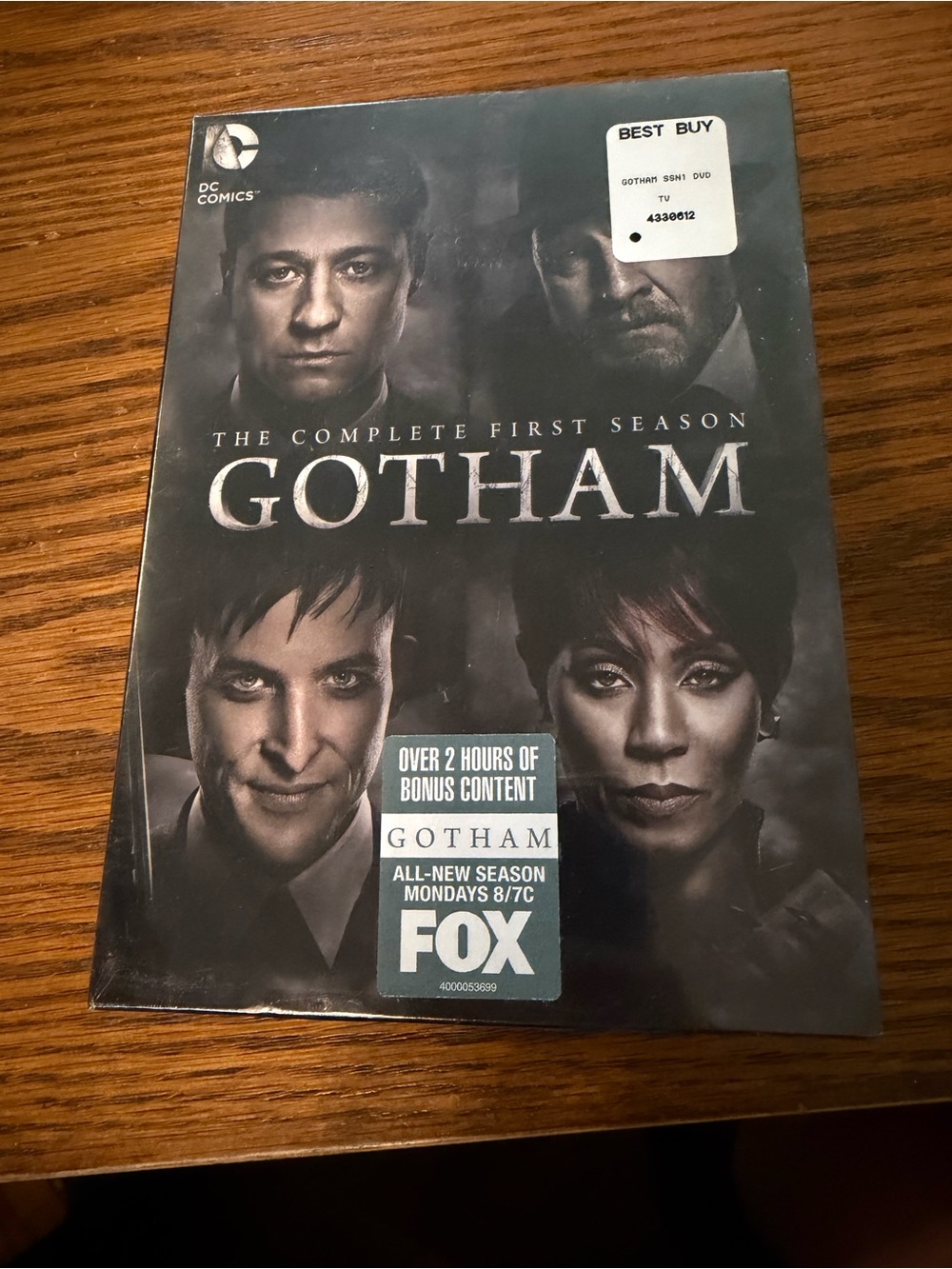 DC Comics Gotham Season 1 DVD’s